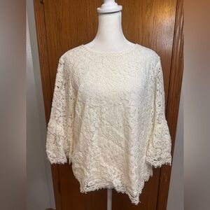 H&M white lace size 8, 3/4 flare sleeve, body is lined